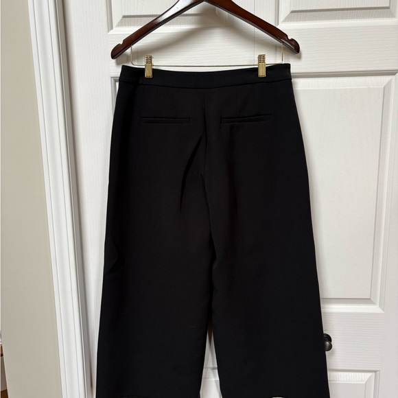 White House Black Market Black Cropped Pants - Picture 2 of 3